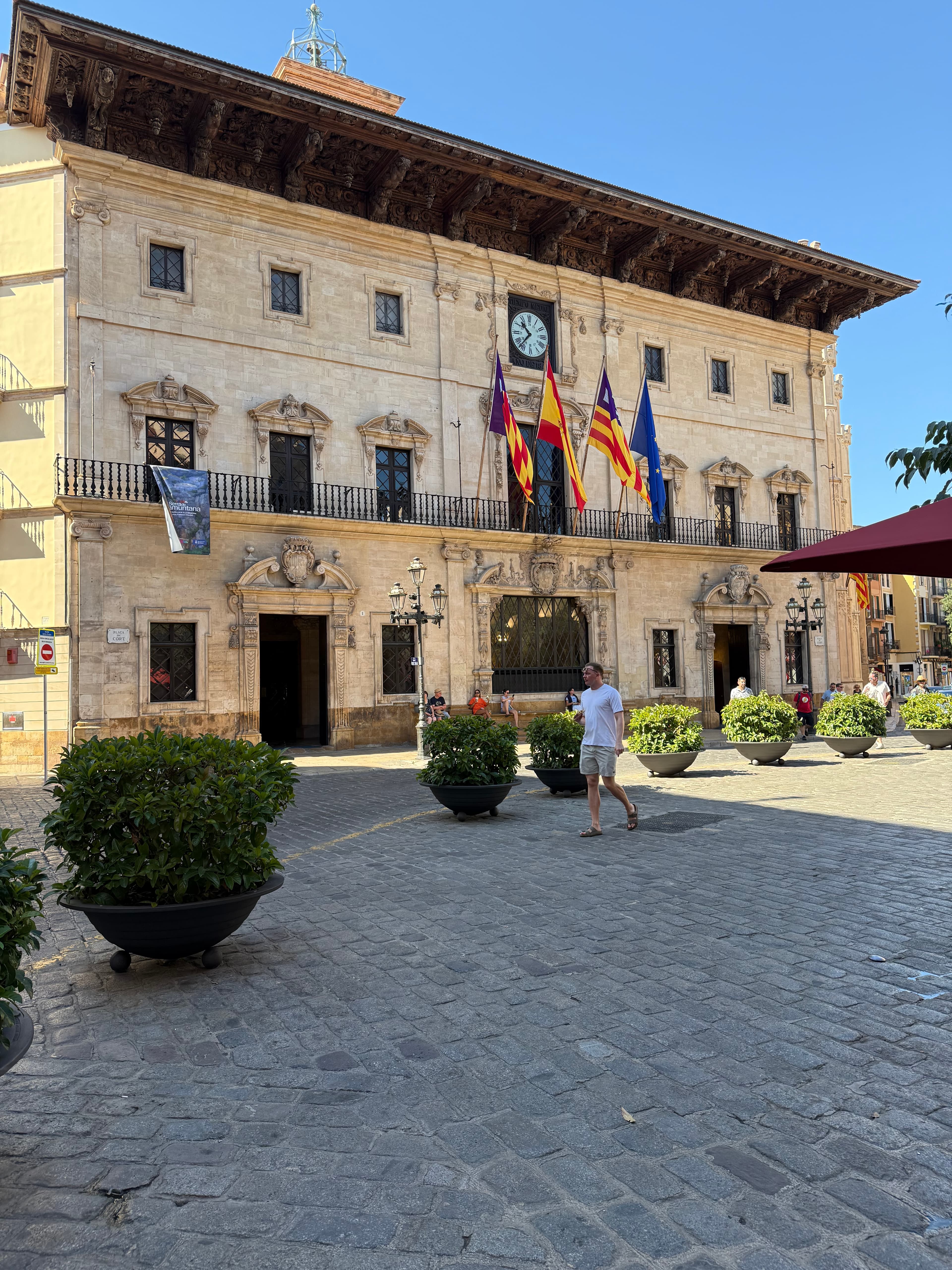 Spending the day in Palma de Mallorca with school friend from the past